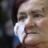 En Ukraine, la nuit a été marquée par une rare frappe russe ayant notamment touché un immeuble d'habitation à Lviv, grande ville de l'Ouest, tuant quatre personnes et en blessant 37 autres, l'attaque la plus destructrice sur cette région depuis le...